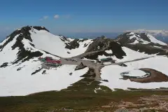 Snow patches around Tatamidaira and the surrounding Norikura peaks